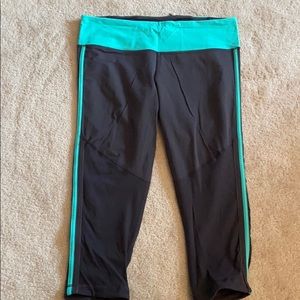 Lululemon cropped leggings